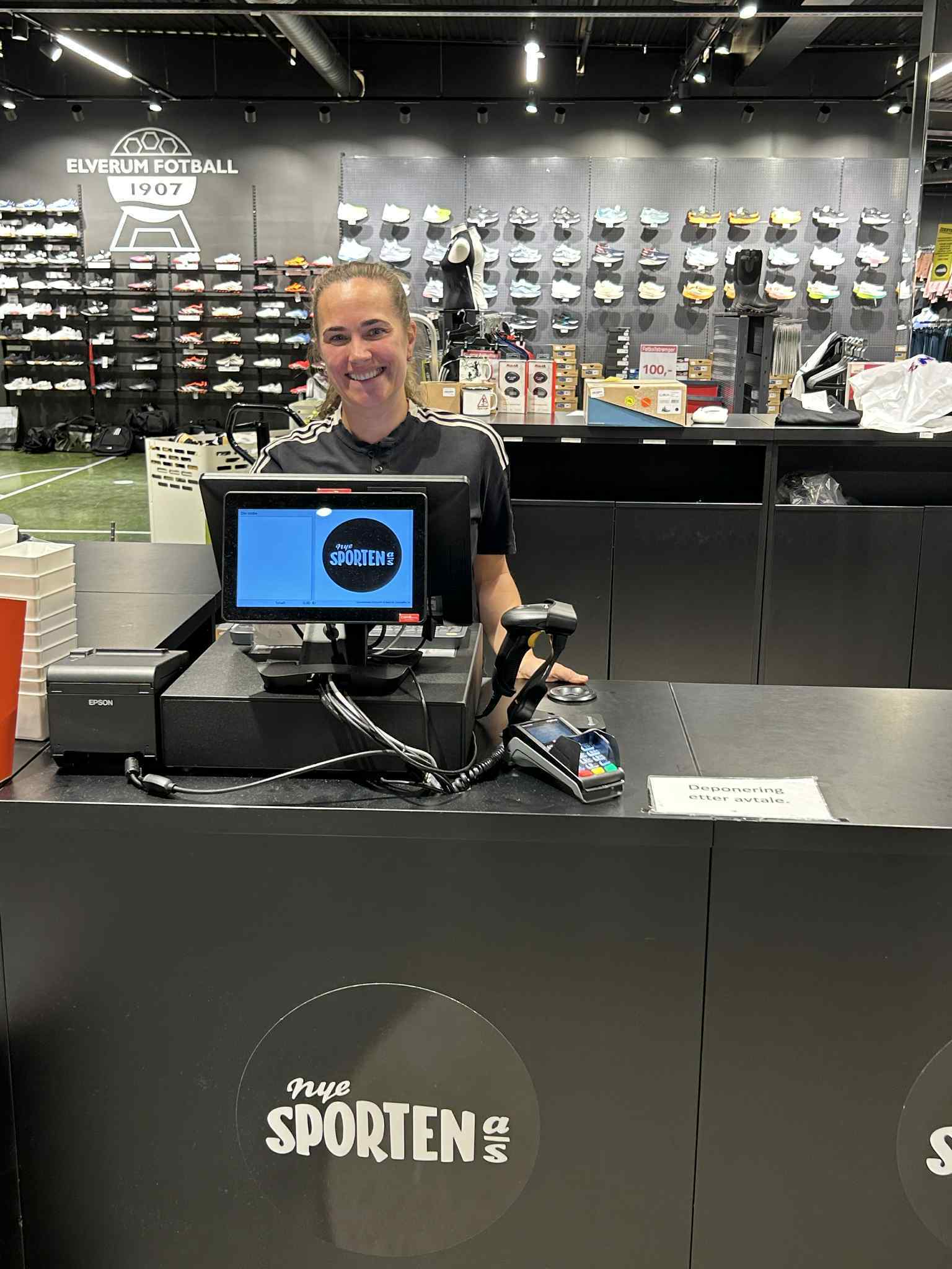 Daglig leder, Lise Lotte, ønsker å være mest mulig i butikken og bruke tid med kundene